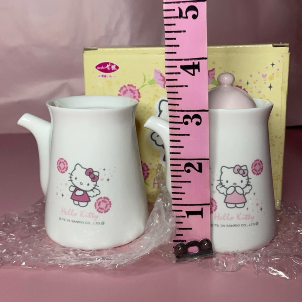 Sanrio Hello Kitty Soy Sauce & Sauce Sashimi Set - Picture 4 of 4